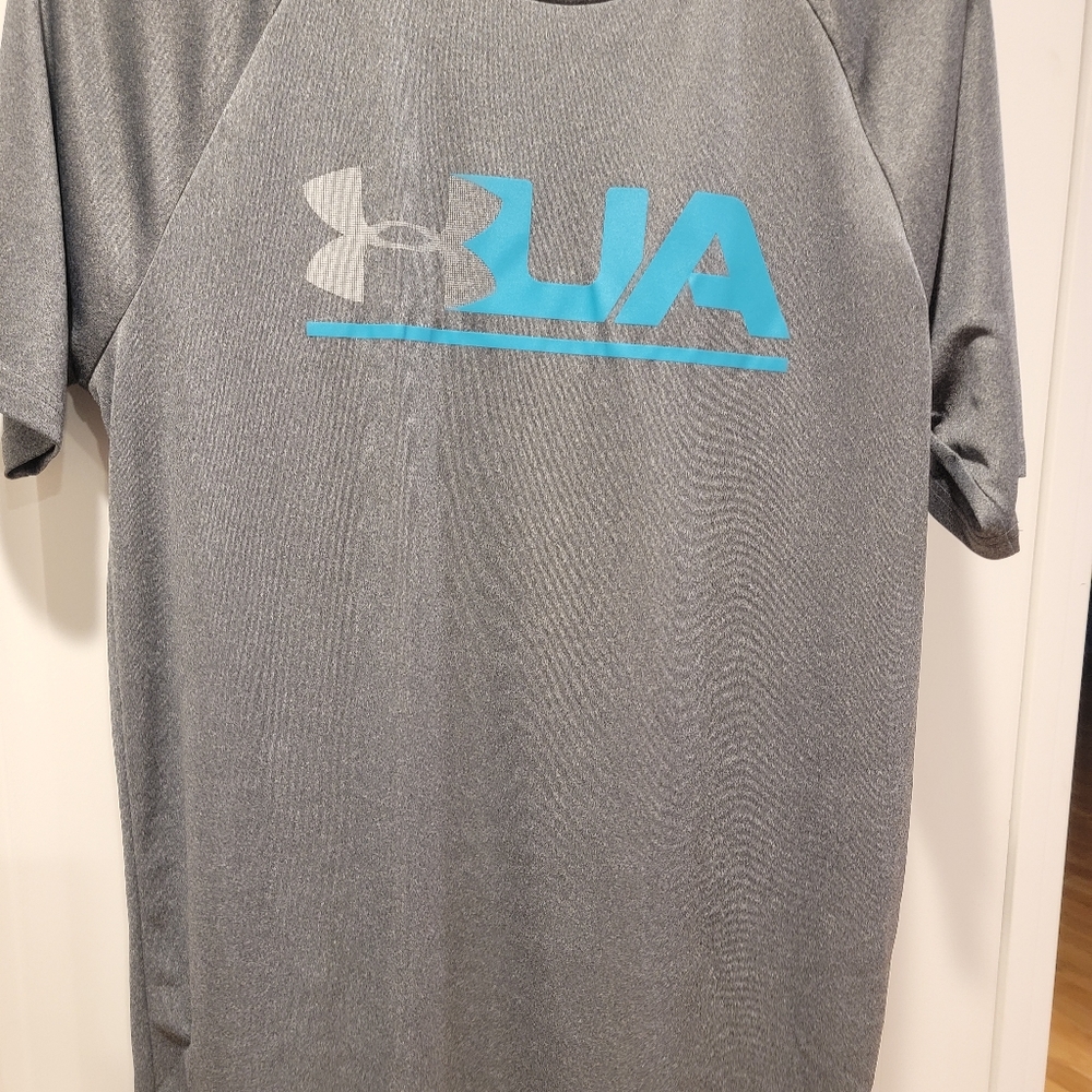 MENS UNDER ARMOUR T-SHIRT